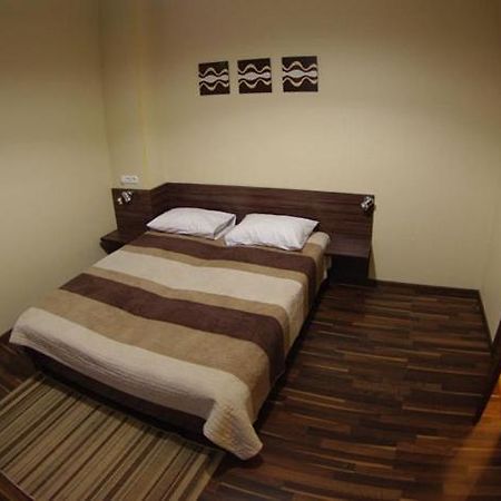 Hotel Darnitskiy Κίεβο Δωμάτιο φωτογραφία